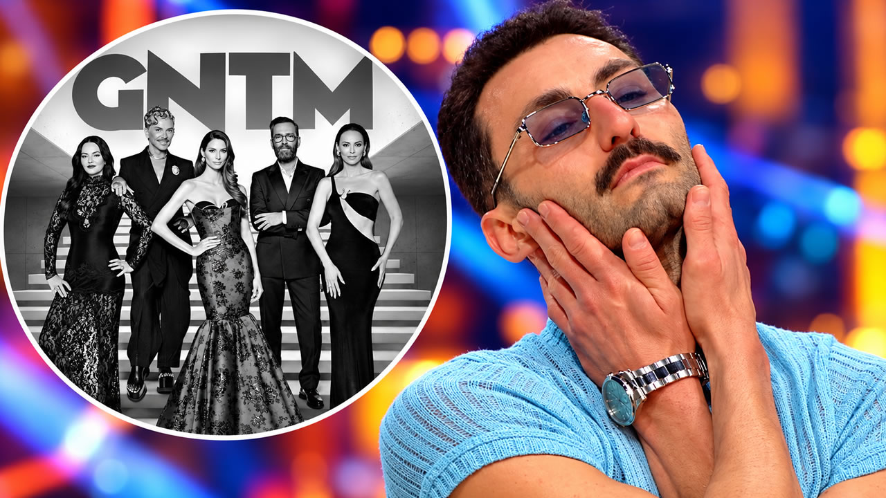 Διαγωνιζόμενος του GNTM ποζάρει μπροστά στην κριτική επιτροπή κατά τη διάρκεια της audition του.