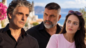Δυο Μαύρα Πουκάμισα spoiler: Ο Μανούσος φεύγει για Ιταλία και ο Σήφης φοβάται ότι χάνει τη Μαρκέλλα