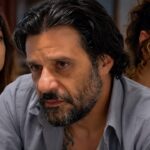 Ο Γκαλ Ρομπίσα στον ρόλο του Χρήστου Γονατά στη δραματική σειρά «Ντέρτι» του ΑΝΤ1.