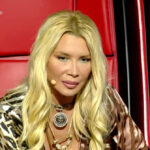 Η Πάολα στις κόκκινες καρέκλες του The Voice of Greece, στο τρίτο επεισόδιο των Blind Auditions.