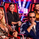 Οι τέσσερις coaches του The Voice of Greece, Πάνος Μουζουράκης, Χρήστος Μάστορας, Έλενα Παπαρίζου και Πάολα, στη σκηνή του ΣΚΑΪ.